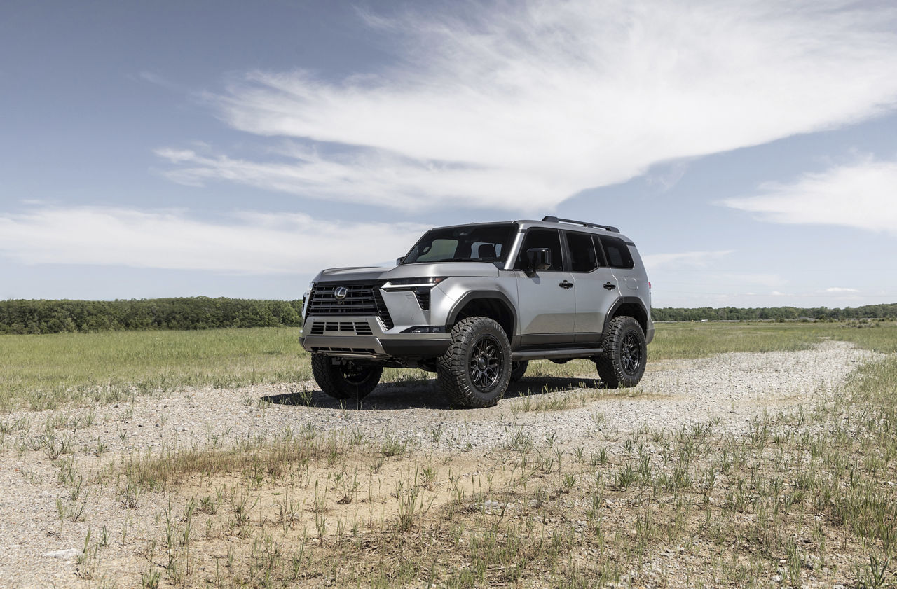 2025 Lexus GX550 - Fuel SURGE - Black | Wheel Pros